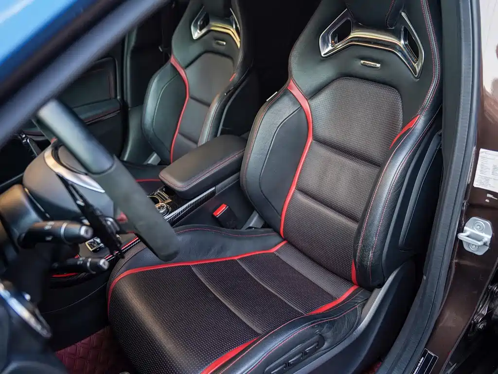 Mercedes-Benz GLA AMG 2017 — фото 10