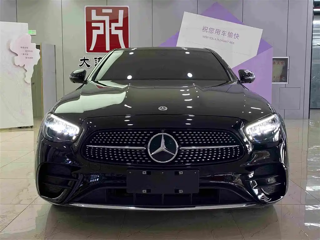 Mercedes-Benz E-Class 2023