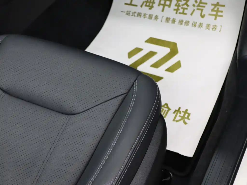Subaru Forester 2023 — фото 21