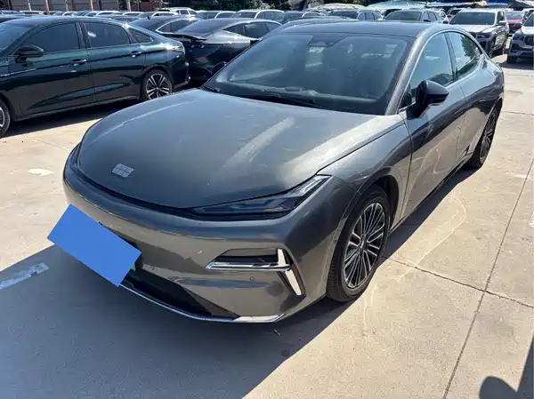 Geely Galaxy Starshine 8 2025
