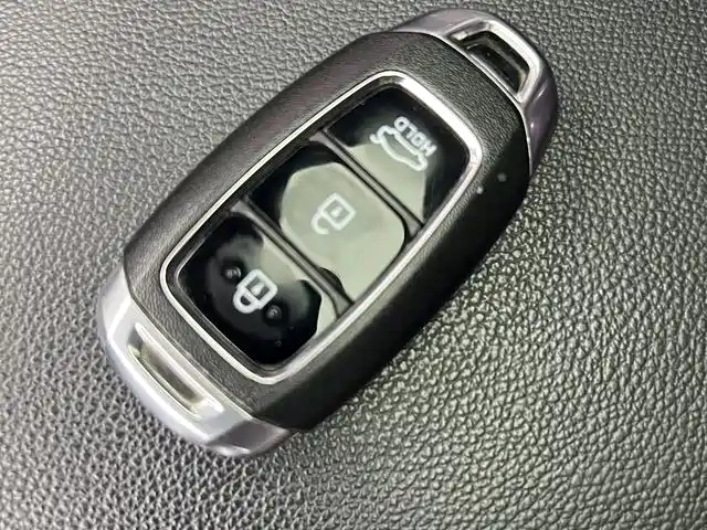 Hyundai Elantra 2021 — фото 20