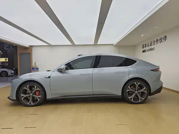 NIO ET5 2024