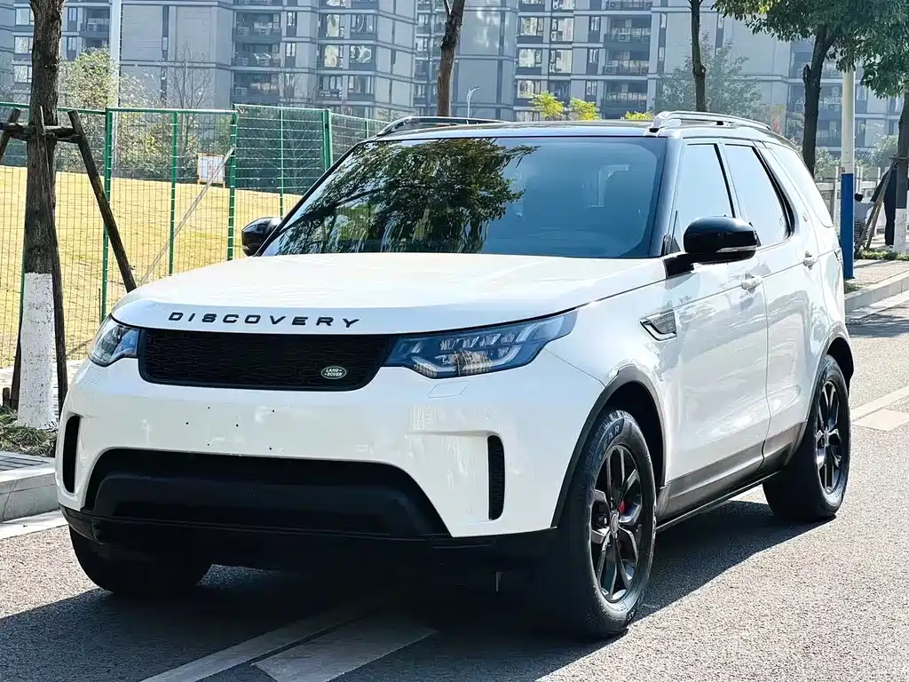 Land Rover Discovery 2019 — фото 1