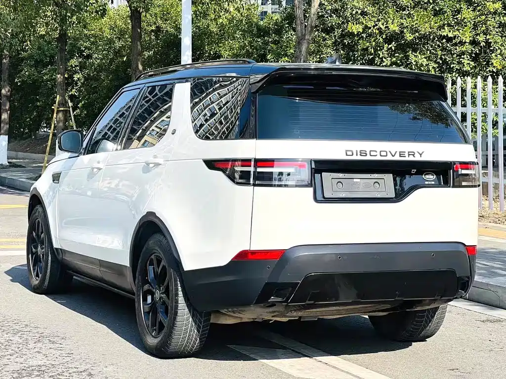 Land Rover Discovery 2019 — фото 8