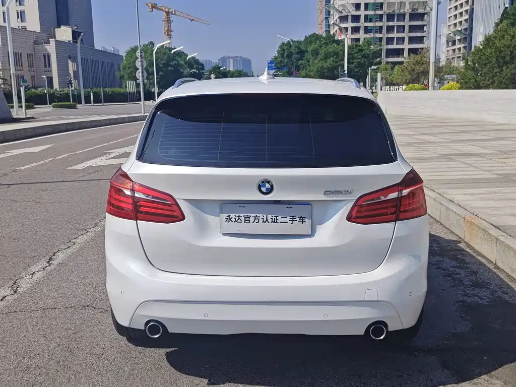 BMW 2 Series Active Tourer 2017 — фото 3