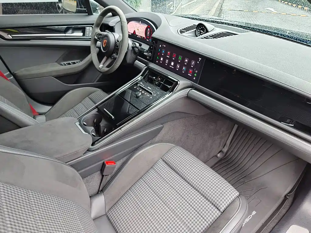 Porsche Panamera 2025 — фото 19