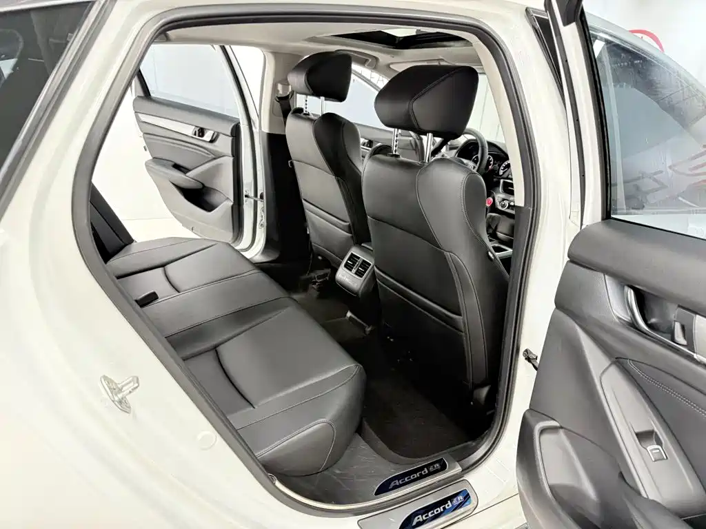 Honda Accord 2020 — фото 14