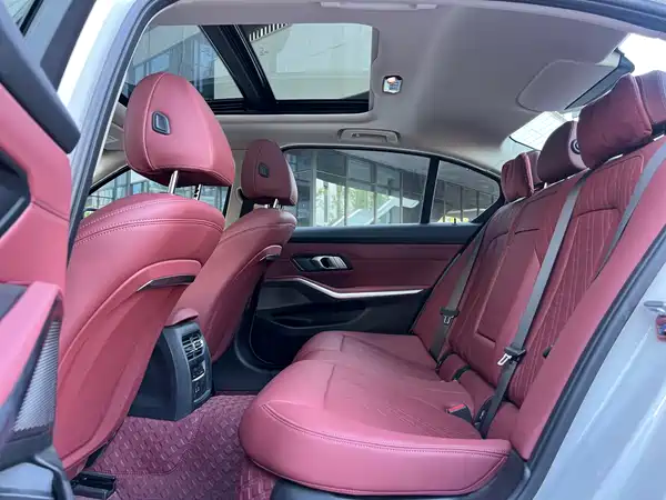 BMW 3 Series 2024