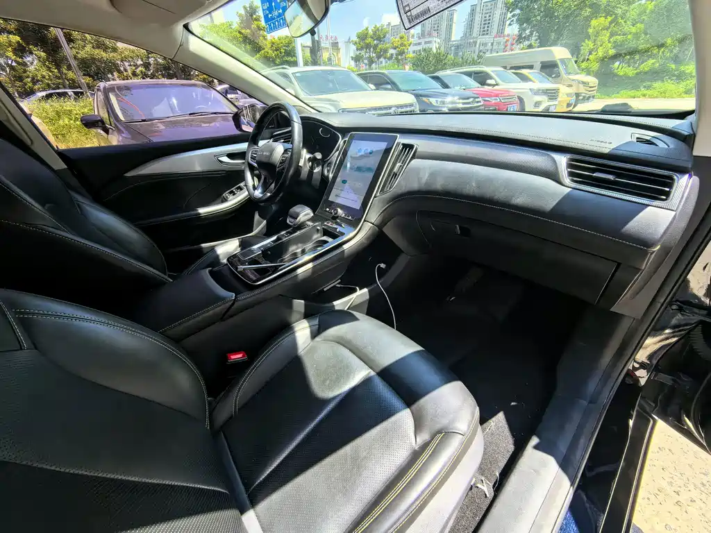 Roewe i6 MAX 2021 — фото 21