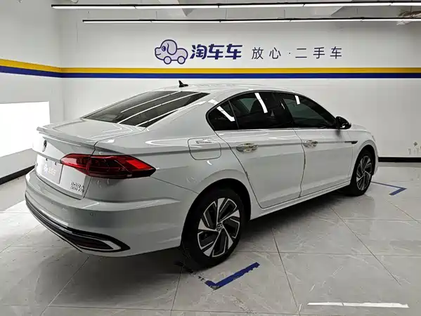 Volkswagen Bora 2024
