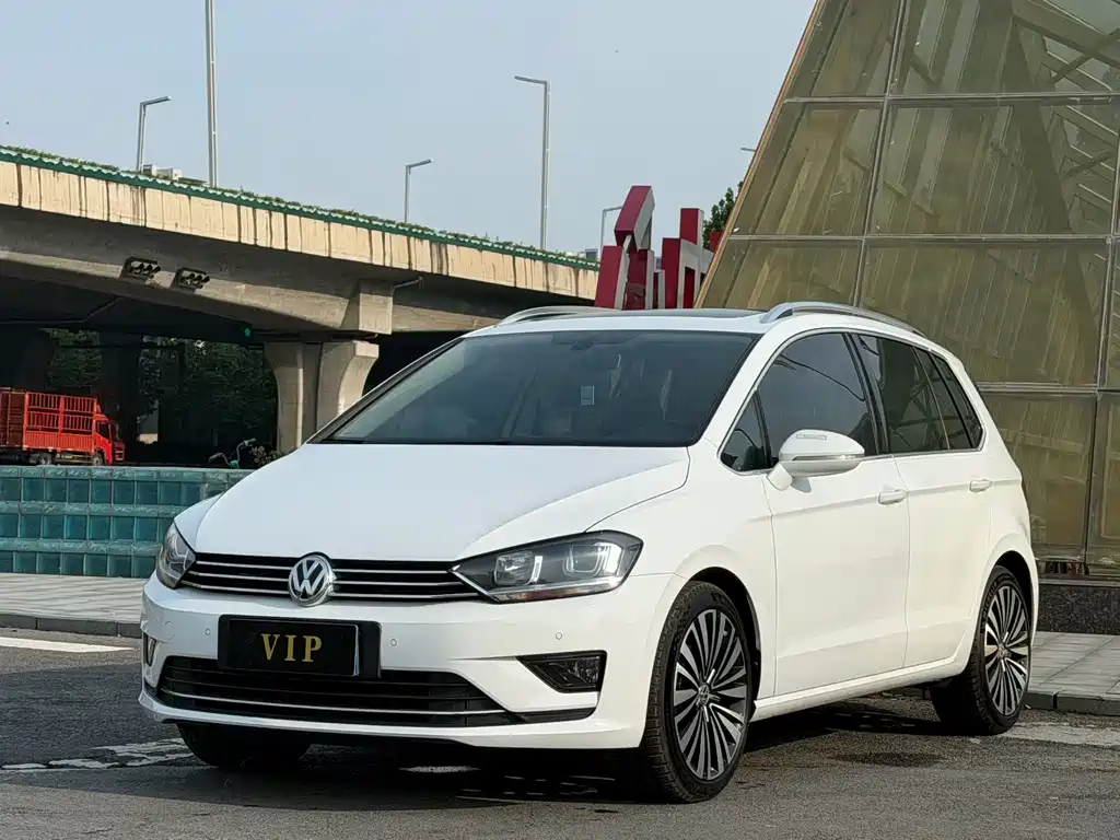 Volkswagen Golf Jialu 2017 — фото 1
