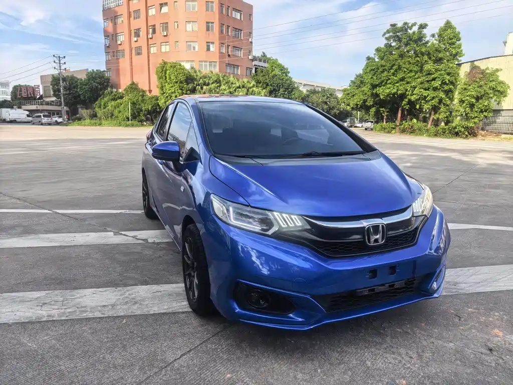 Honda Fit 2018 — фото 3