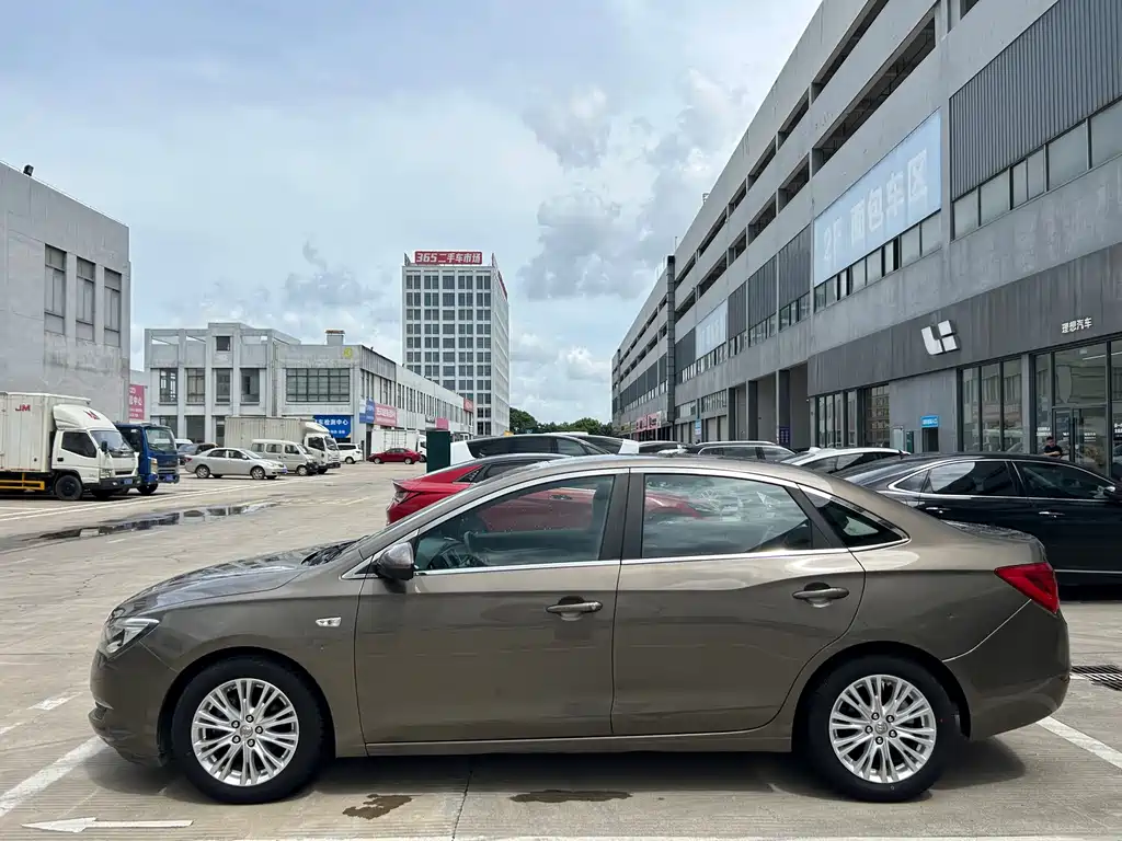 Buick Excelle 2015