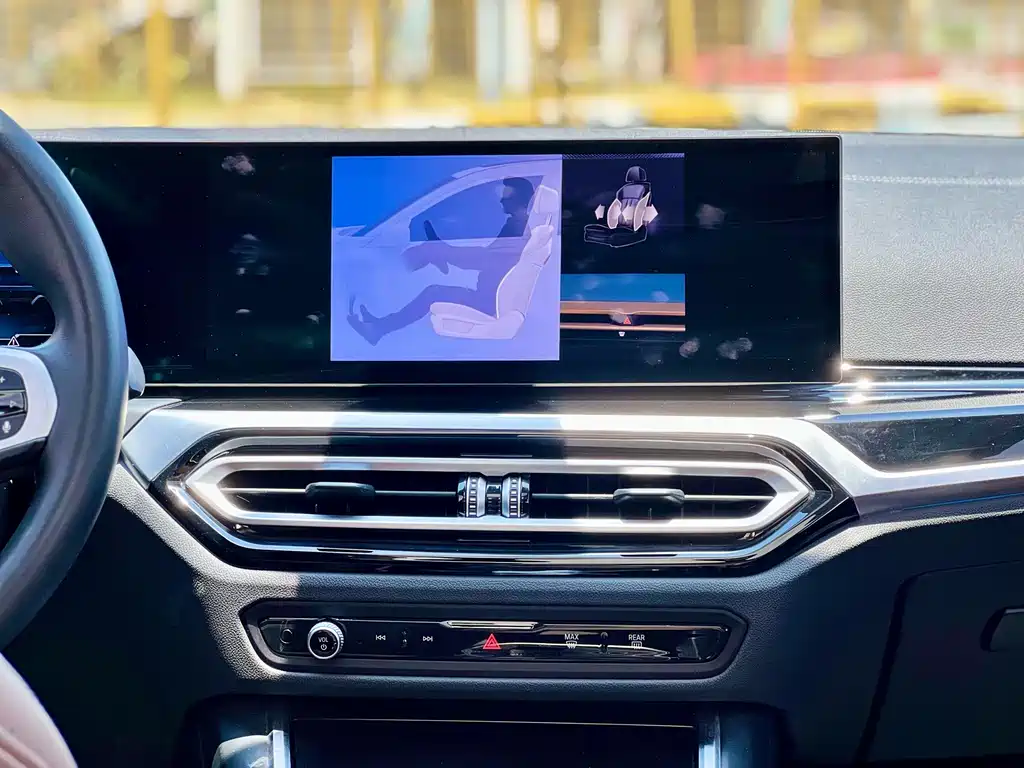 BMW i3 2023 — фото 8