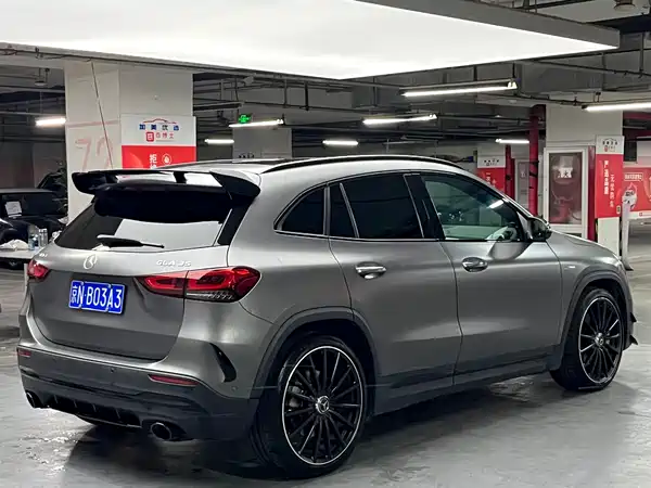 Mercedes-Benz GLA AMG 2022