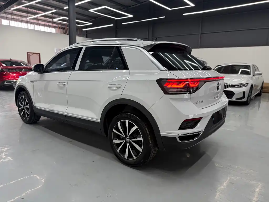 Volkswagen T-Roc 2023