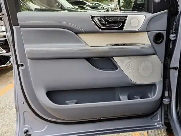 Lincoln Navigator 2019