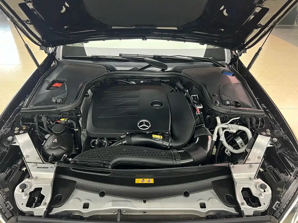 Mercedes-Benz E-Class 2020 — фото 25