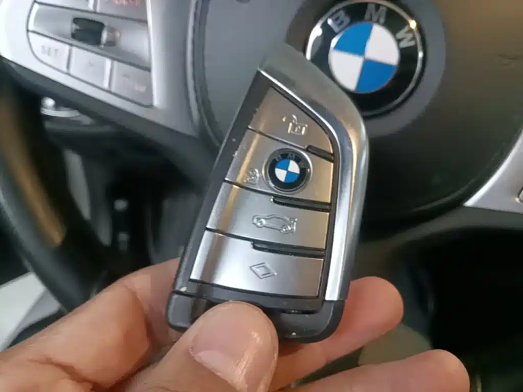 BMW 5 Series 2022 — фото 9