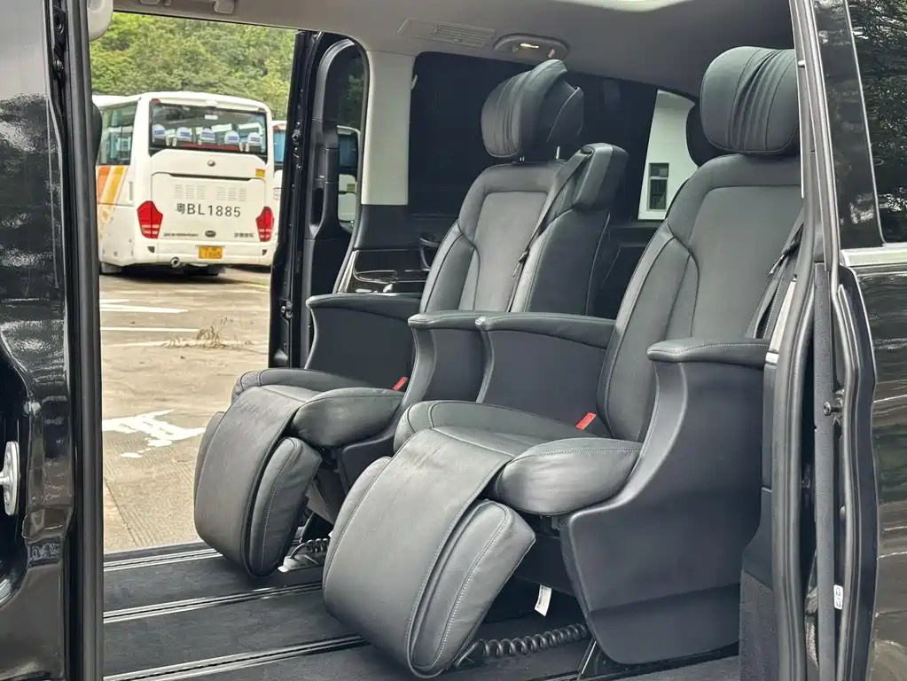 Mercedes-Benz V-Class 2018 — фото 7