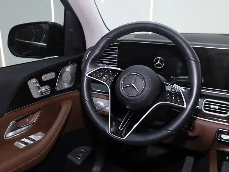 Mercedes-Benz GLE 2025 — фото 13