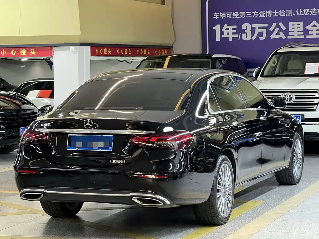 Mercedes-Benz E-Class 2022
