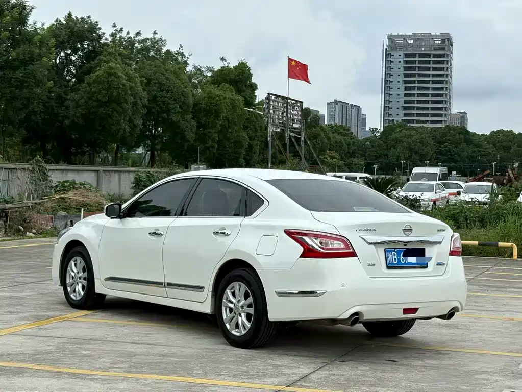 Nissan Teana 2014 — фото 6