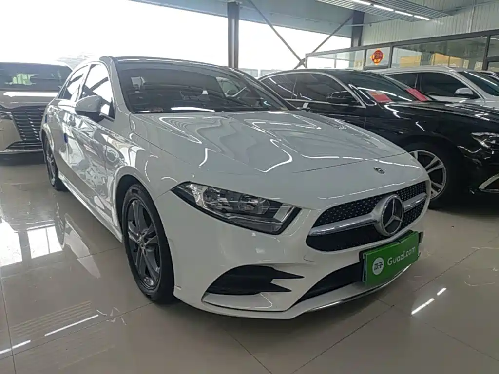 Mercedes-Benz A-Class 2022 — фото 4