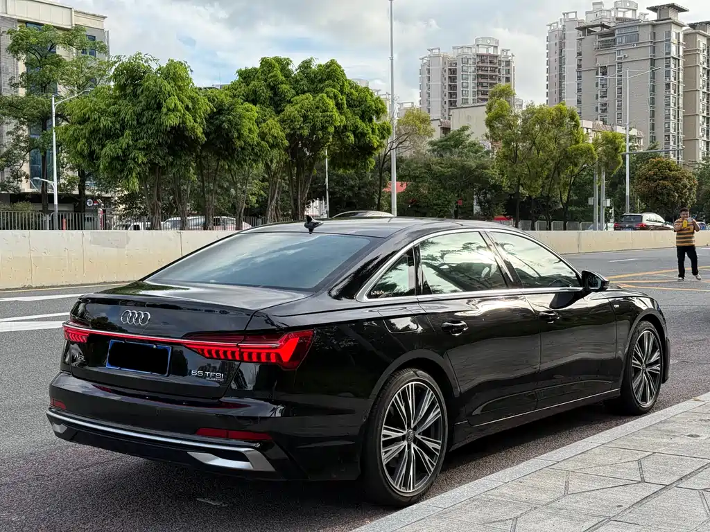 Audi A6L 2021