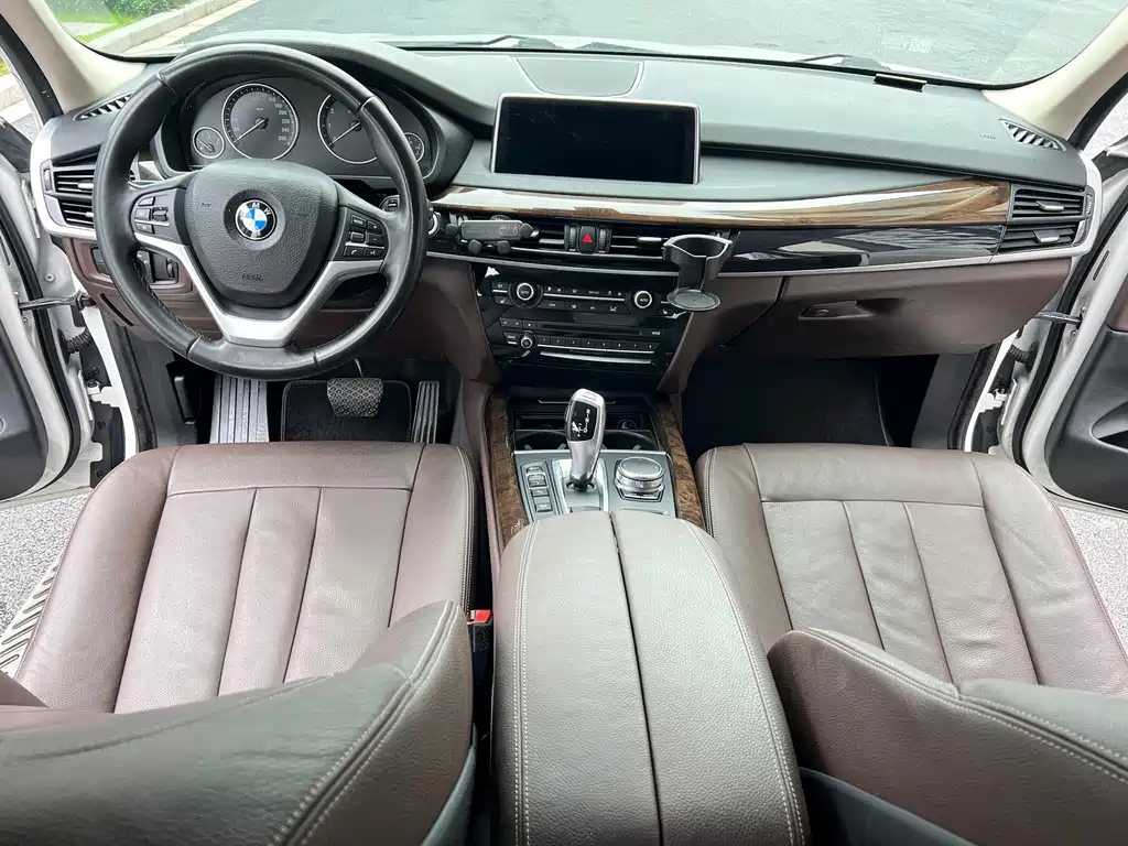 BMW X5 2017 — фото 12