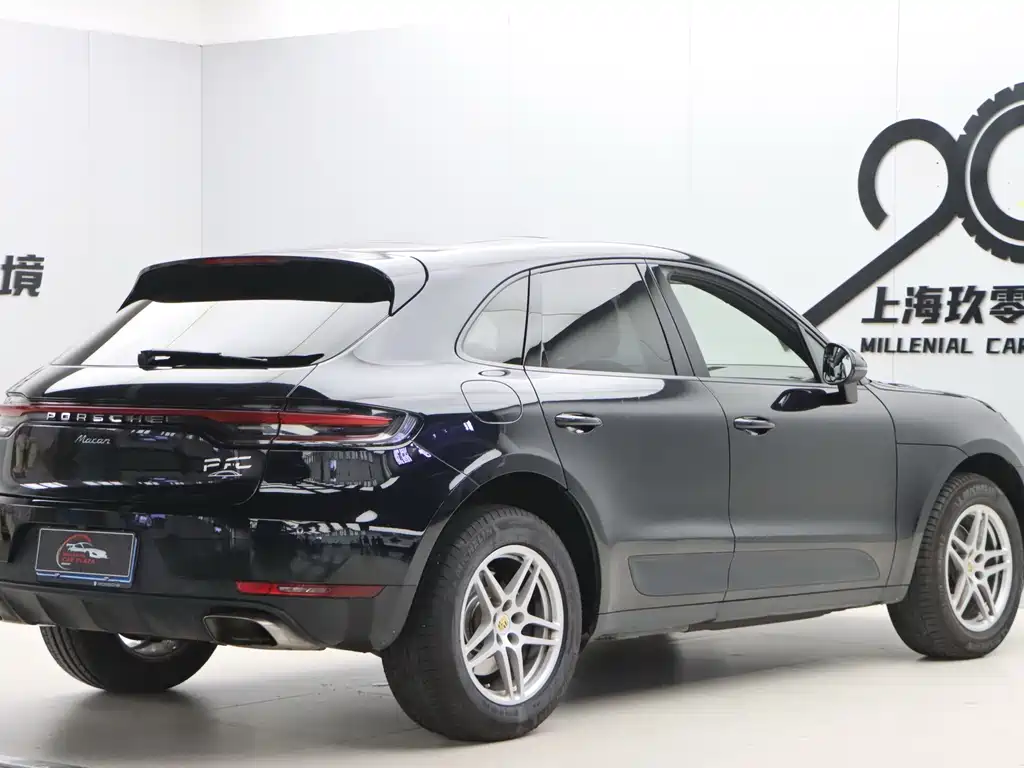 Porsche Macan 2019 — фото 24