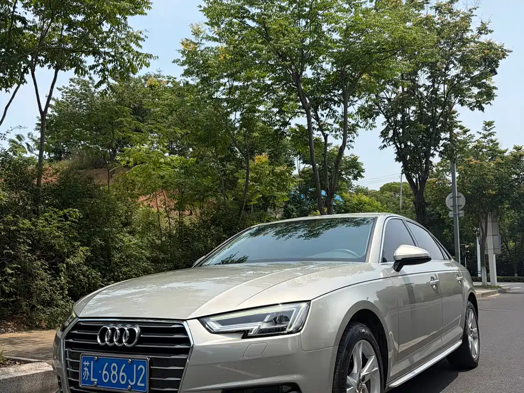 Audi A4L 2018 — фото 2