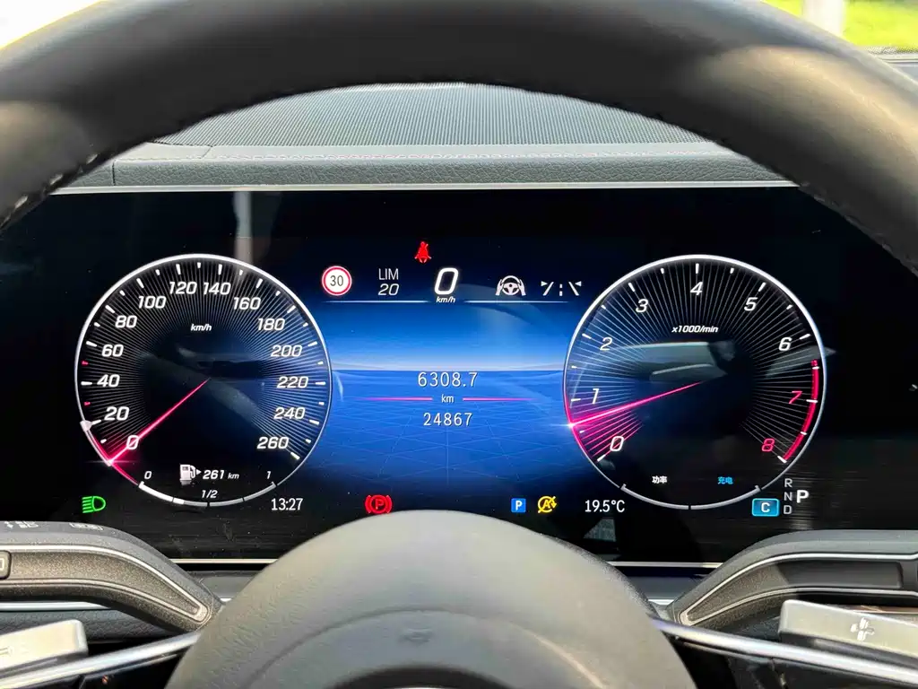 Mercedes-Benz GLE 2025 — фото 10