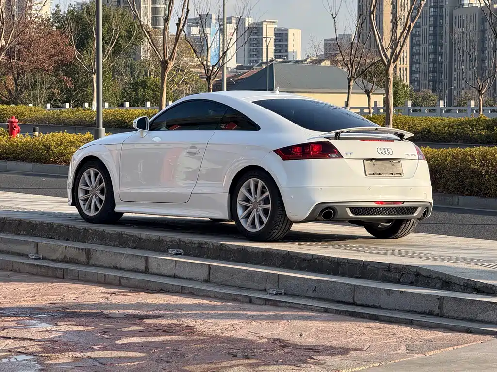 Audi TT 2015 — фото 4