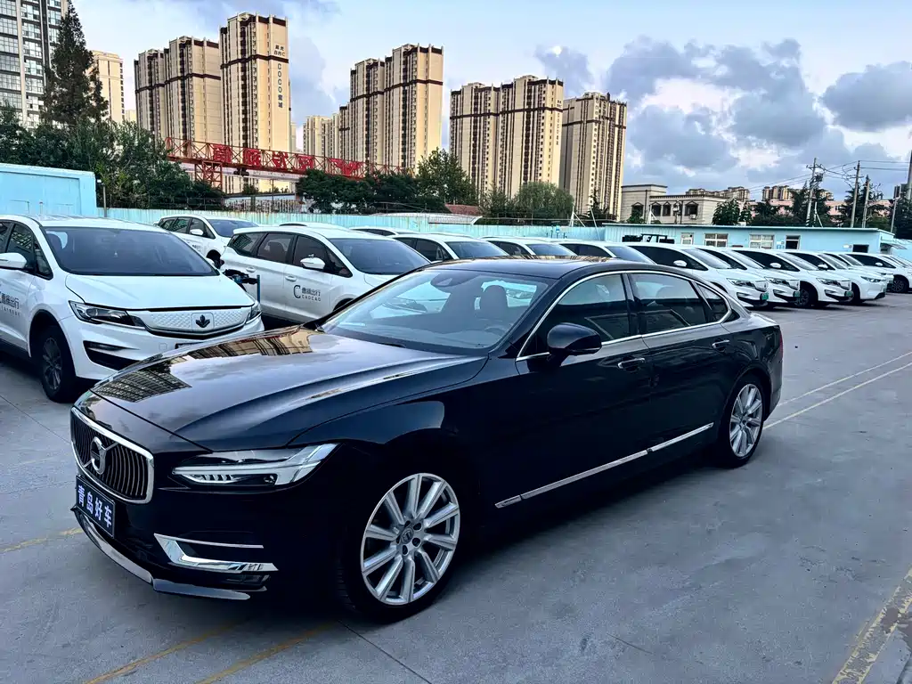 Volvo S90 2018 — фото 1