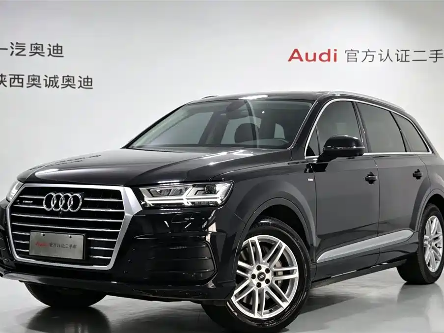 Audi Q7 2019 — фото 1