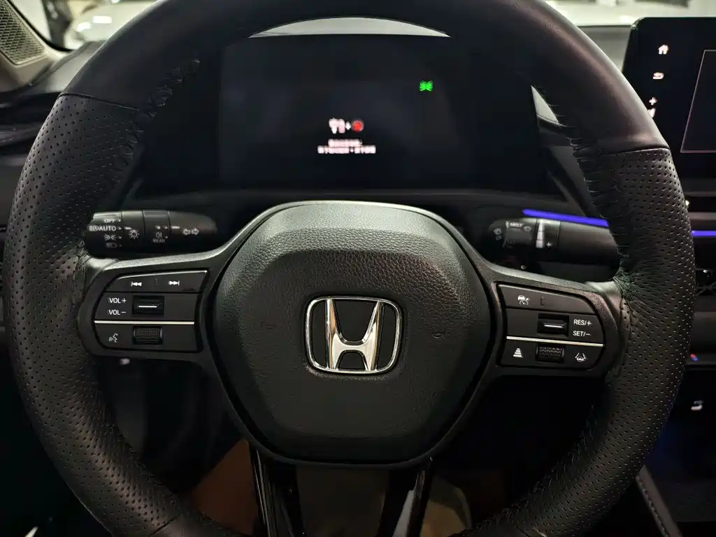 Honda Accord 2024 — фото 18