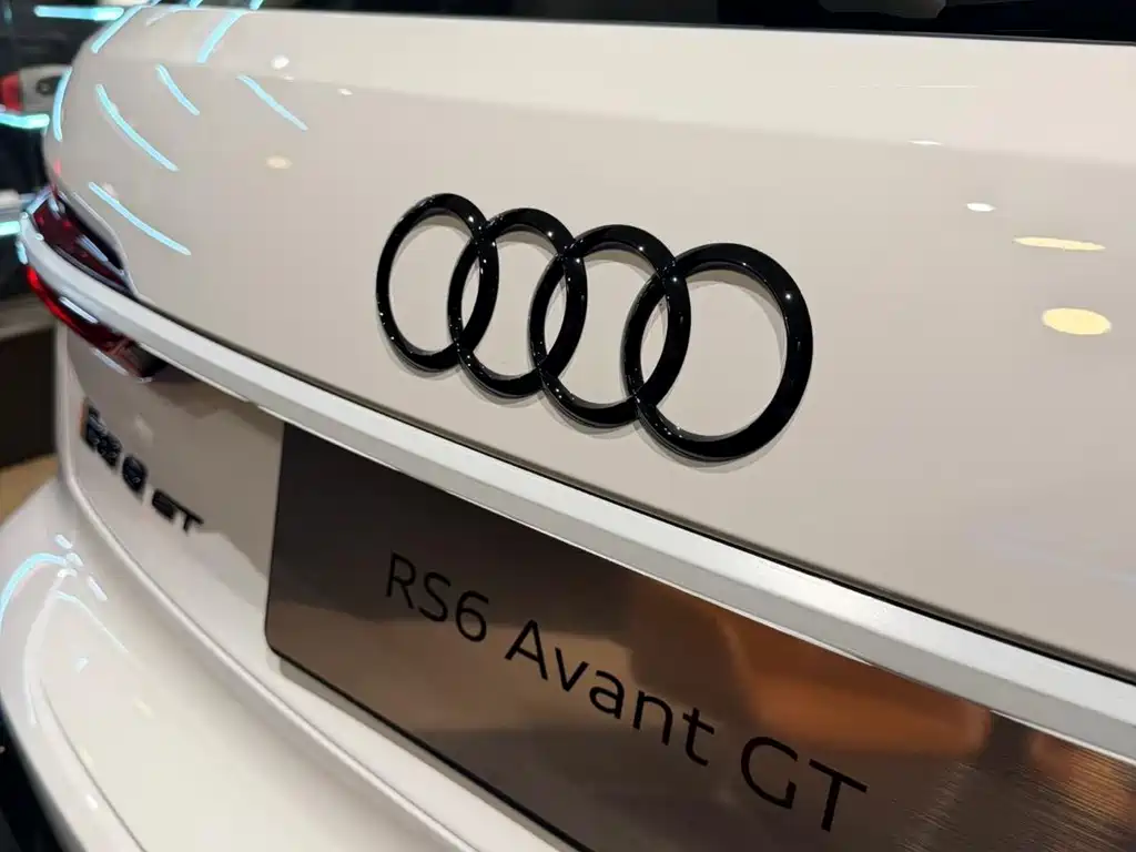Audi RS 6 — фото 5