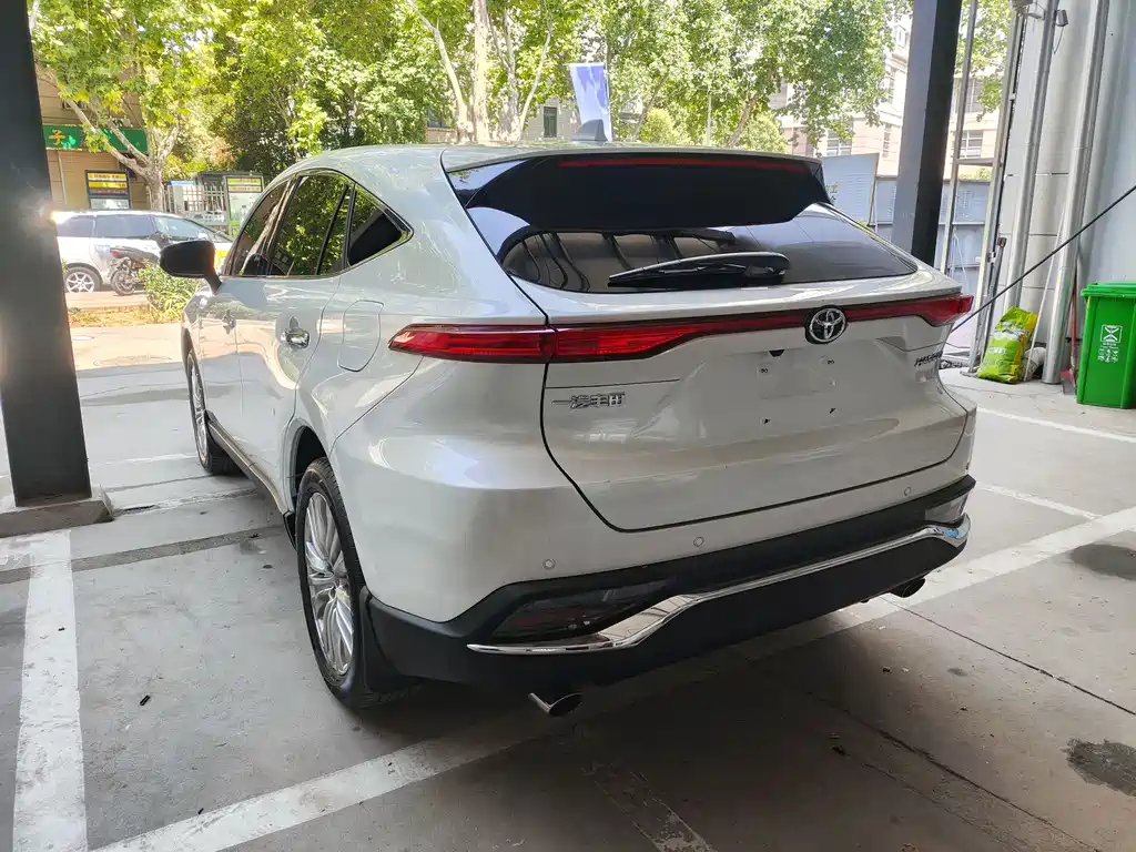 Toyota Harrier 2023 — фото 10