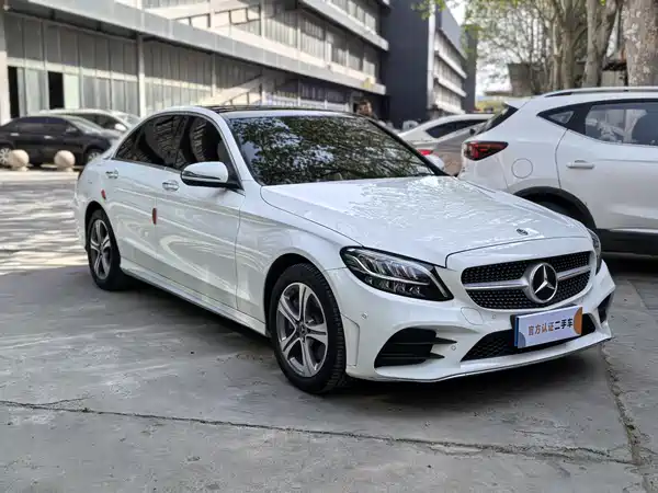 Mercedes-Benz C-Class 2021