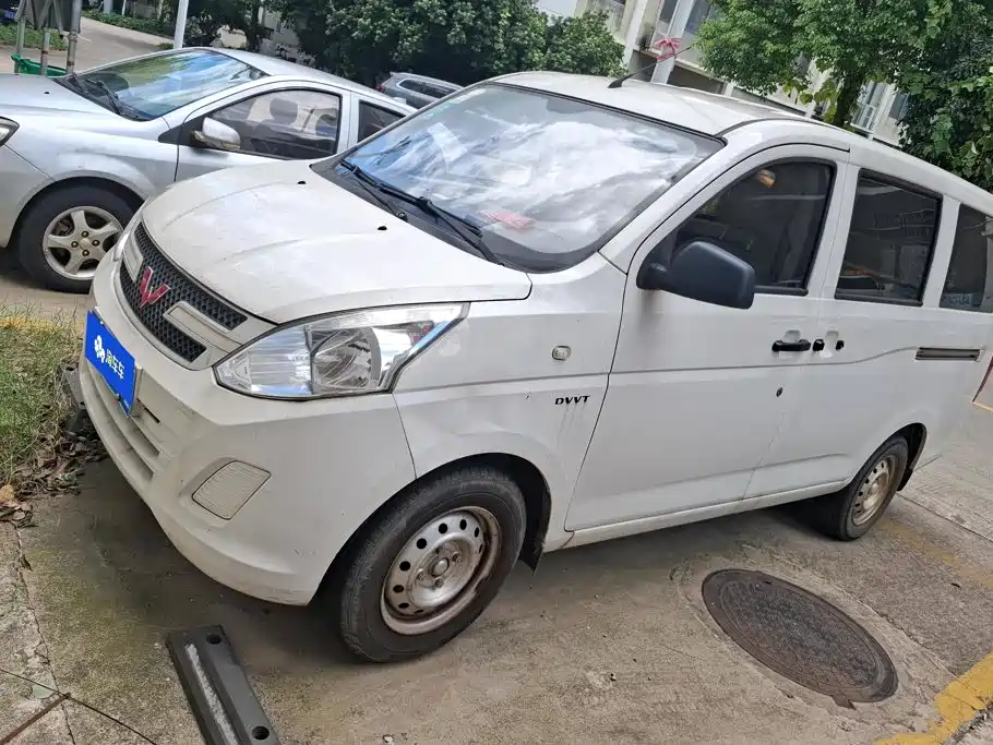 Wuling Rongguang V 2018 — фото 1