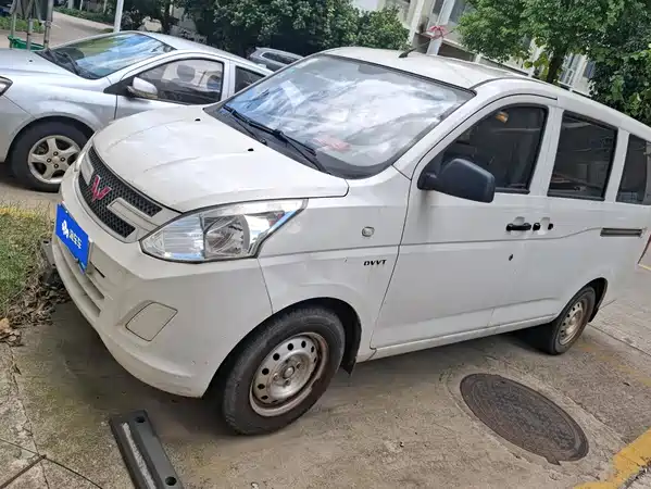 Wuling Rongguang V 2018
