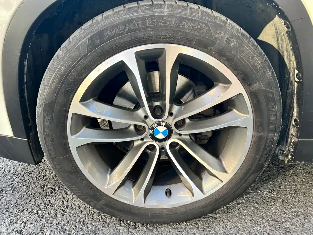 BMW X1 2013 — фото 23