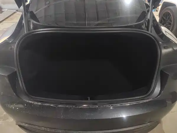 Tesla Model 3 2025