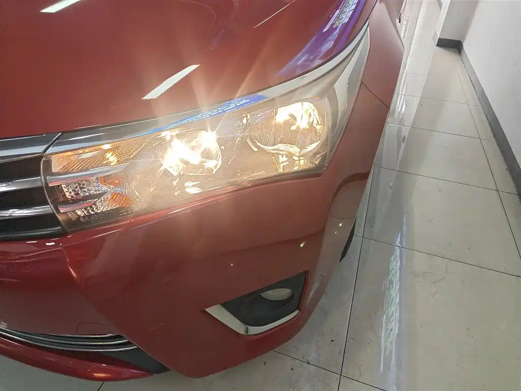 Toyota Corolla 2015 — фото 24