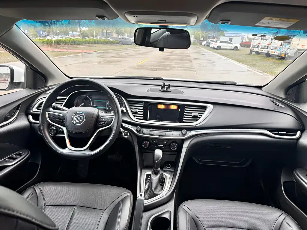 Buick Excelle 2023 — фото 10