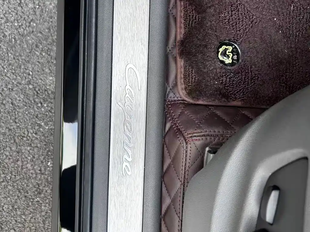 Porsche Cayenne 2023 — фото 12