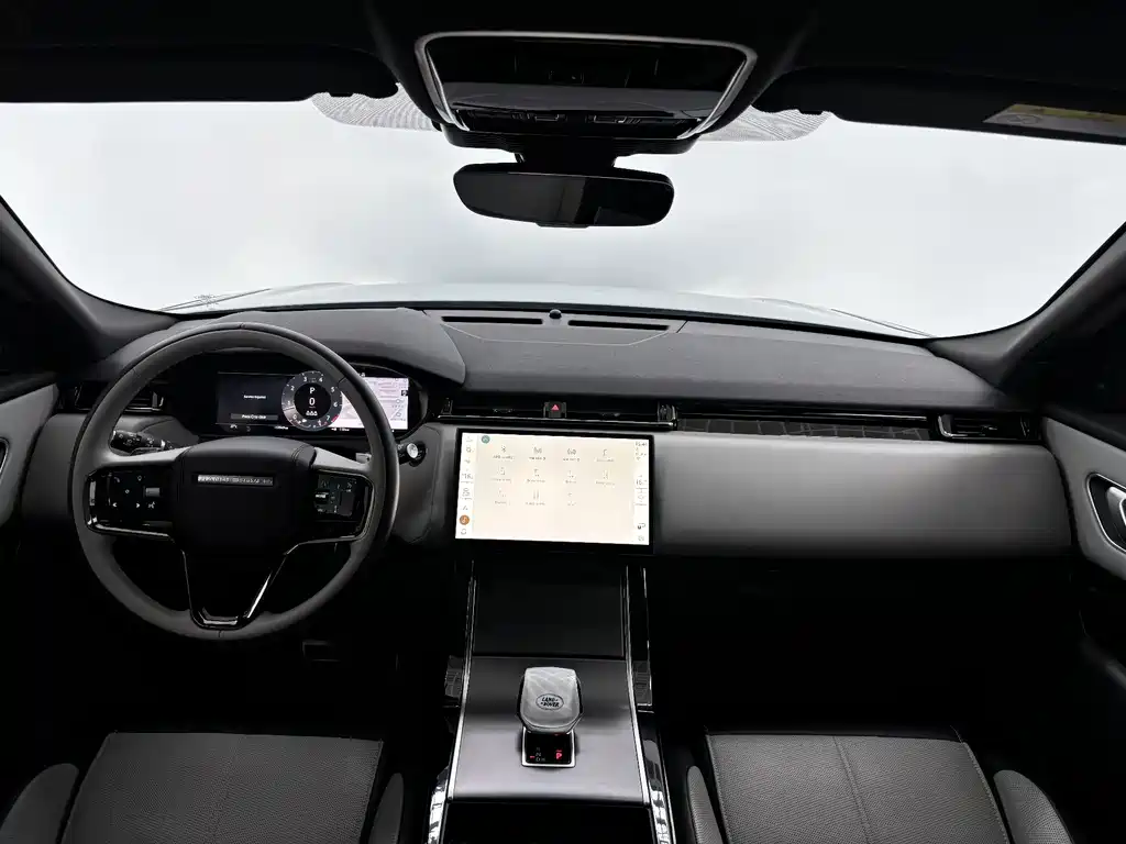 Land Rover Range Rover Velar 2024 — фото 15