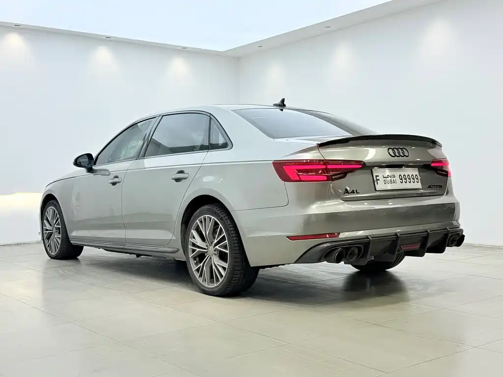 Audi A4L 2018 — фото 17