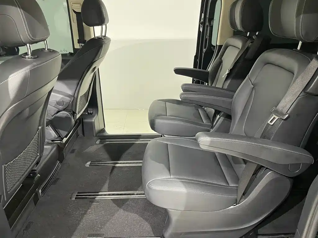 Mercedes-Benz Vito 2018 — фото 11